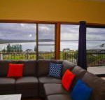 Endeavour 10 Dulconghi Street - Accommodation in Bendigo