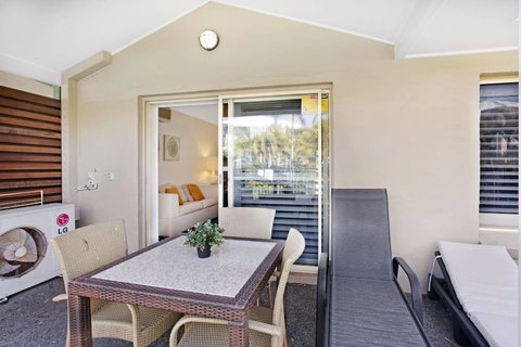Pacific Blue Pool Spa & More Available In Complex! - Accommodation in Bendigo 6
