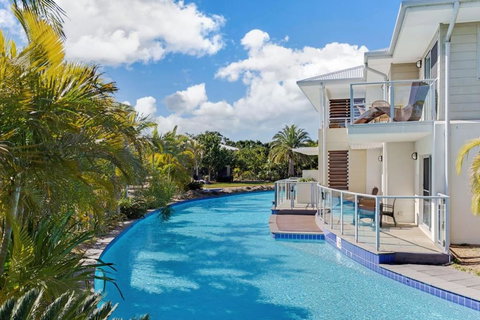 Pacific Blue Pool Spa & More Available In Complex! - Accommodation in Bendigo 4