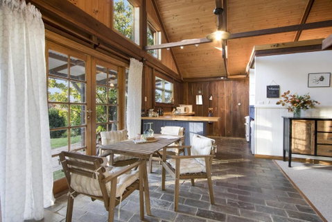 BROWNS COTTAGE - Accommodation in Bendigo 3