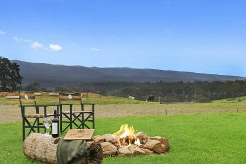 TINY HOME......BIG Views - Accommodation in Bendigo 4