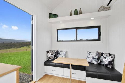 TINY HOME......BIG Views - Accommodation in Bendigo 0