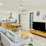 DAYDREAMING Airlie Beach Water Views & Only 200m To Boardwalk. - Accommodation in Bendigo 0