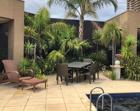 Pacific Paradise - Accommodation in Bendigo 6