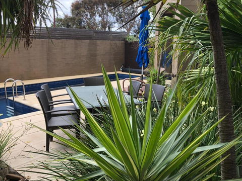 Pacific Paradise - Accommodation in Bendigo 2