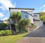 10 Barra Crescent Coolum Beach 500 BOND WIFI walking distance to beach - Accommodation in Bendigo