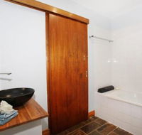 BEACH SHOPS  FABULOUS VACATION HOME - Accommodation in Bendigo