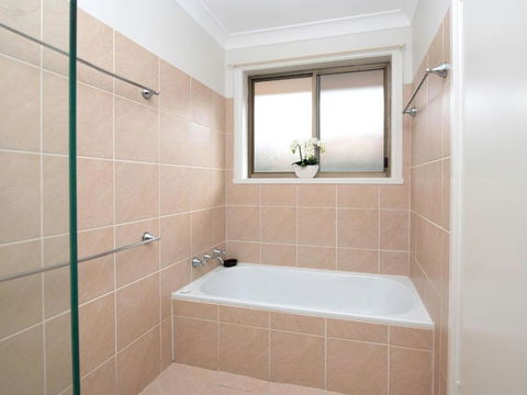 Relaxing Waterfront Property In Quiet Location - Accommodation in Bendigo 1