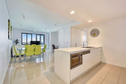Darwin Waterfront Short Stay Apartments - Accommodation in Bendigo 2