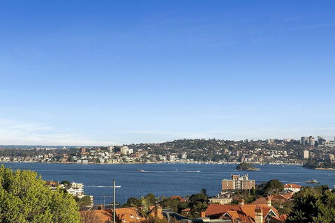 Modern Two Bedroom Apartment With Views HARIS - Accommodation in Bendigo 3