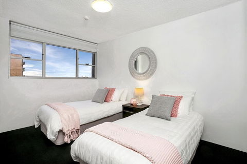 Modern Two Bedroom Apartment With Views HARIS - Accommodation in Bendigo 5