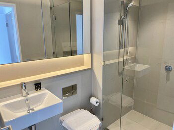 JC Waterfront Apartments Collins Wharf - Accommodation in Bendigo 4