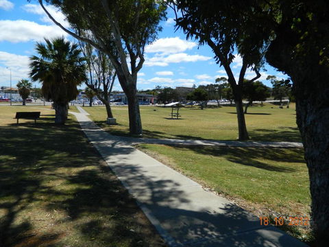 Champion Bay Apartments - Accommodation in Bendigo 2