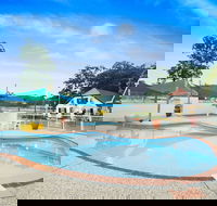 Clog Barn Caravan Park - Accommodation in Bendigo