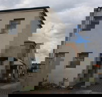 Grand Manor Motor Inn - Queanbeyan - Accommodation in Bendigo