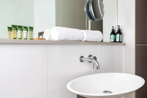 2 Bedroom Apartment With Bay View - Accommodation in Bendigo 2