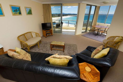 Beachpoint Unit 401 28 North Street - Accommodation in Bendigo 2
