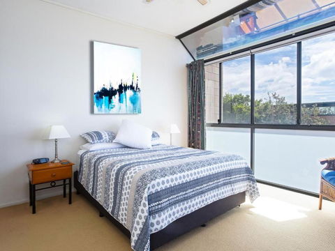 Beach View At One Mile 8 / 26 One Mile Close Infinity Complex Pool & WIFI - Accommodation in Bendigo 5