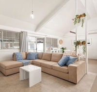 Little Kingsley Beach House 59A Kingsley Drive - Accommodation in Bendigo