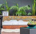 AMORE a Tranquil Retreat with Couples Spa - Accommodation in Bendigo