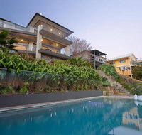 Absolute Waterfront Lakehouse Fishing Point Waterfront Pool Jetty - Accommodation in Bendigo