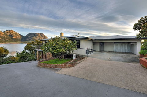 The Moorings - Accommodation in Bendigo 0