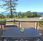Unit 1 Phoenix Apartments Coolum Beach - Accommodation in Bendigo