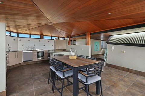 PRTFINO Ultimate Penthouse - Accommodation in Bendigo 4