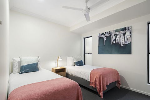 WHITSUNDAY Spacious & Comfortable Moments From Picturesque Boardwalk - Accommodation in Bendigo 2