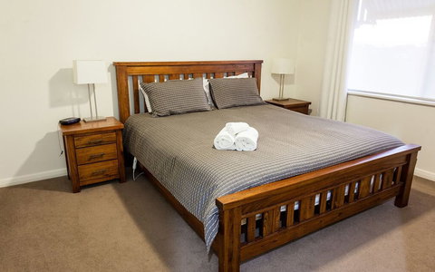 Point Lonsdale Holiday Apartments - Accommodation in Bendigo 3
