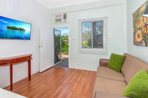 Easy Going Holiday Unit On McKenzie MK5 - Accommodation in Bendigo 0
