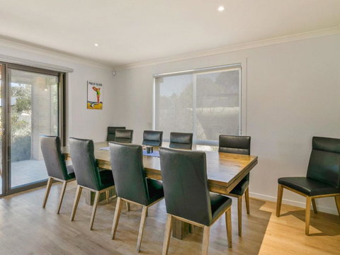 Wild Waves - Accommodation in Bendigo 4