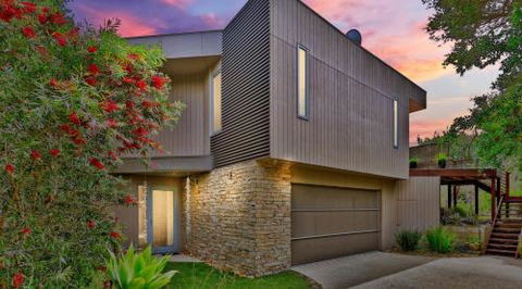 SURF Side SECRET INVERLOCH - Accommodation in Bendigo 0