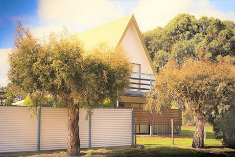 Seagrass Chalet - Accommodation in Bendigo 0