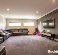 Wentworth Estate 5 Bedroom Luxury Home Sleeps 12 - Accommodation in Bendigo