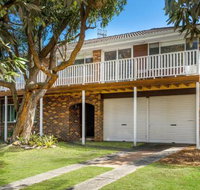 TREETOPS at WERRI BEACH Gerringong 4pm Check Out on Sundays - Accommodation in Bendigo