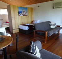 22 Korora Palms 1 Bedroom Bure - Accommodation in Bendigo