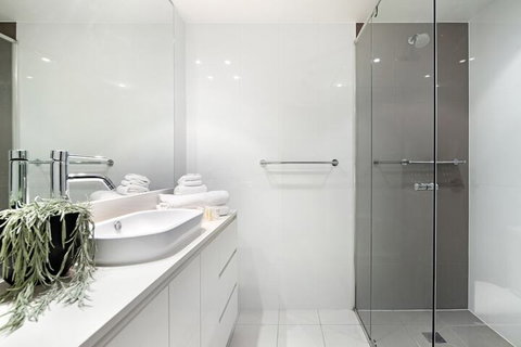 H Residences 2 Bedroom Ocean View In Surfers Paradise - Accommodation in Bendigo 6