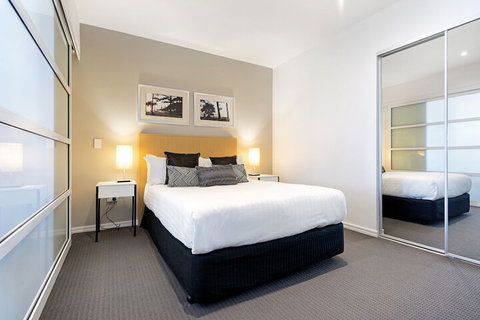 H Residences 2 Bedroom Ocean View In Surfers Paradise - Accommodation in Bendigo 2