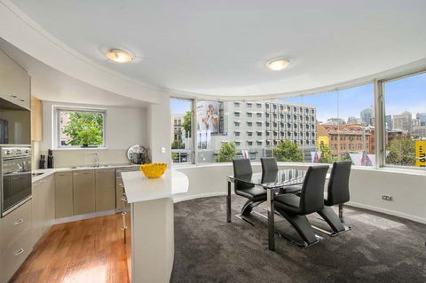 Bridge And Sails - Accommodation in Bendigo 4
