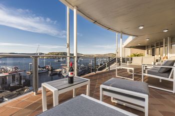3 Bedroom Waterfront Penthouse On The Hawkesbury - Accommodation in Bendigo 6