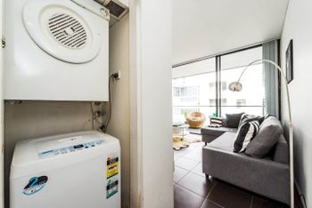 Executive Two Bed Penthouse Studio In The City - Accommodation in Bendigo 5