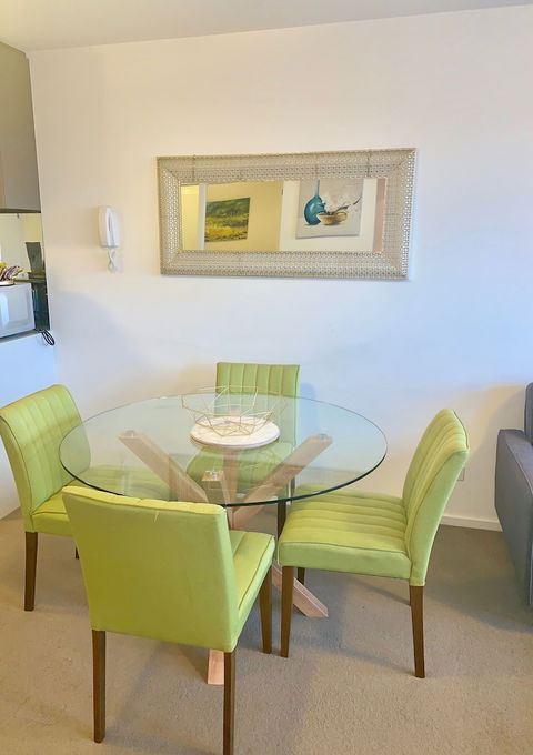 Luxury Apartment With View - Accommodation in Bendigo 3