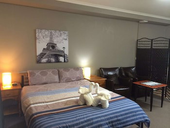 Box Hill Studios 4 At Canterbury Gardens - Accommodation in Bendigo 5