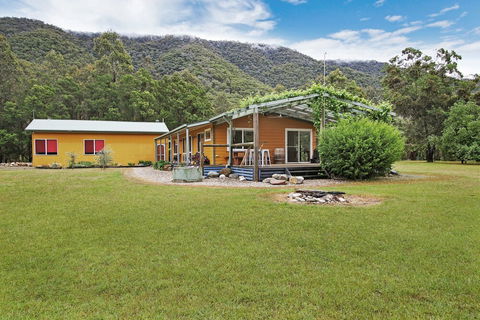 Feathertop Views And Dorm - Accommodation in Bendigo 2