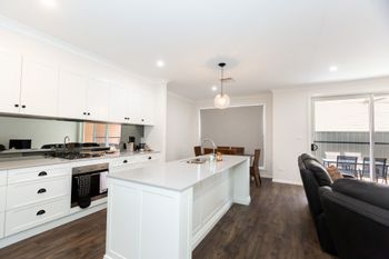 Brand New Townhouse - Accommodation in Bendigo 1