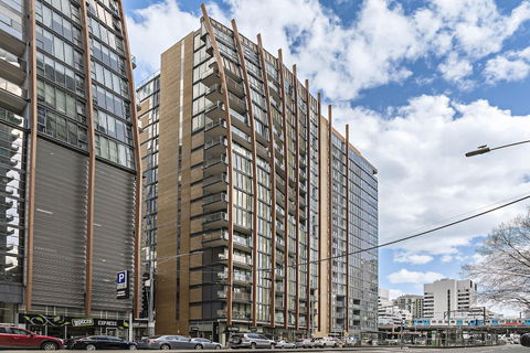 Ella, 1BDR Melbourne Apartment - Accommodation in Bendigo 0