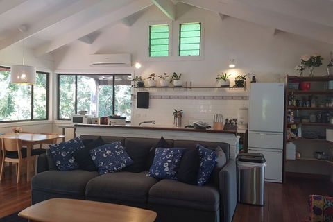 1 Bedroom Home Surrounded By Nature - Accommodation in Bendigo 3