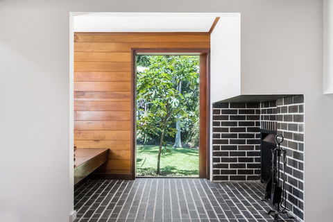 Your Luxury Escape - Cedar View - Accommodation in Bendigo 4