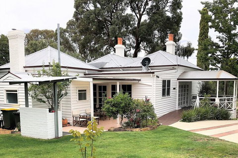 Fairbank House - Accommodation in Bendigo 1
